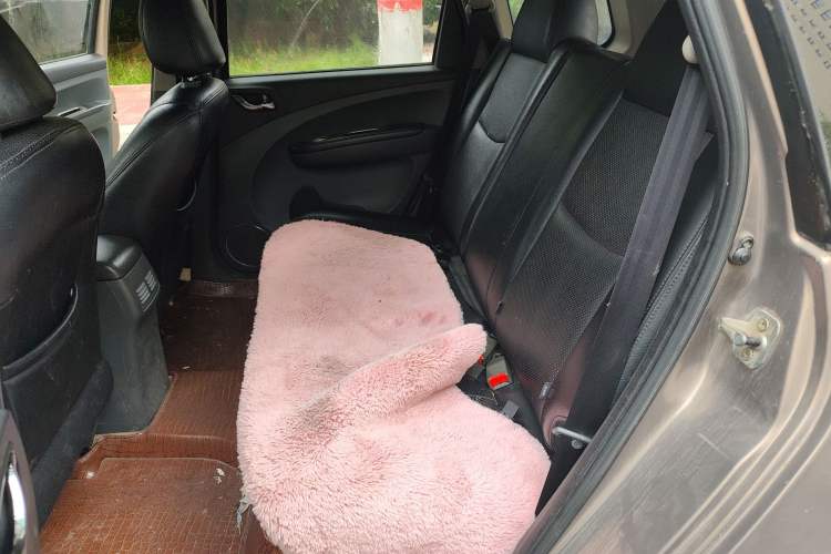 Used FORTHING Joyear 2014 XL Facelift 1.5L Manual Comfort Model Left Rear Seat