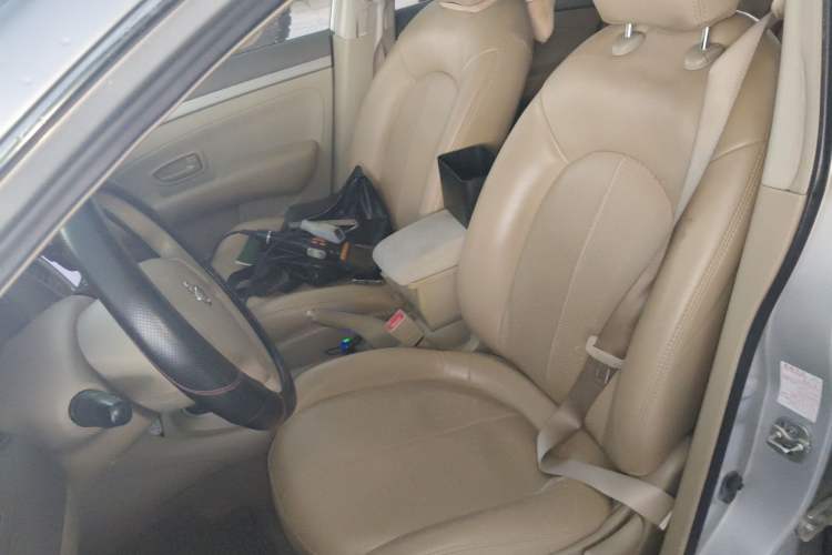 Used Nissan Sylphy 2012 Classic 1.6XE Automatic Comfort Edition Left Front Seat