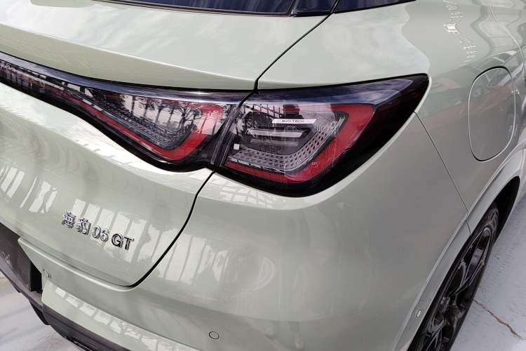 Used BYD Seal 06GT 2025 550 All-Wheel-Drive Heatwave Edition
