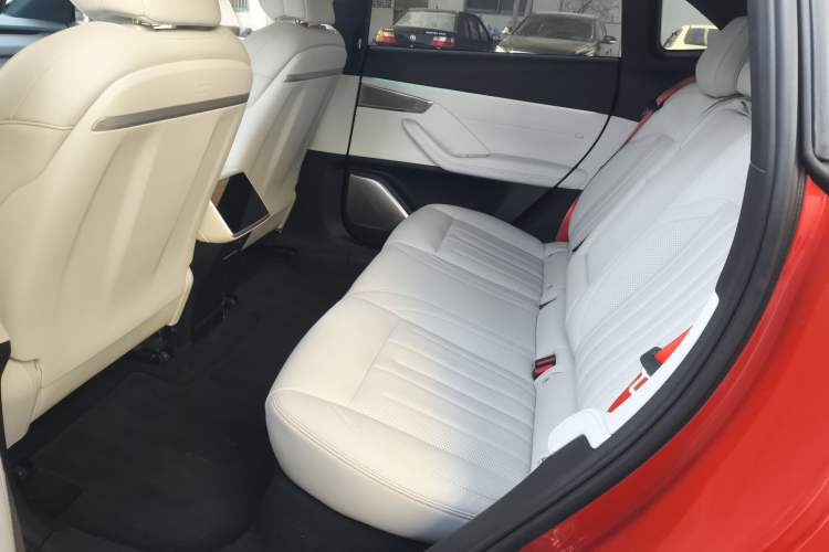 Used ONVO L60 2024 60 kWh Rear-Drive Version