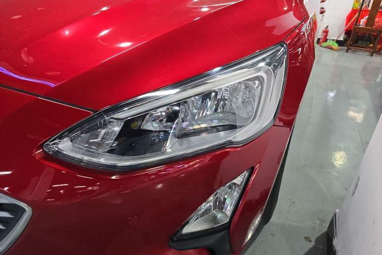 Used Ford Focus 2019 Sedan EcoBoost 180 Automatic Trend Edition
