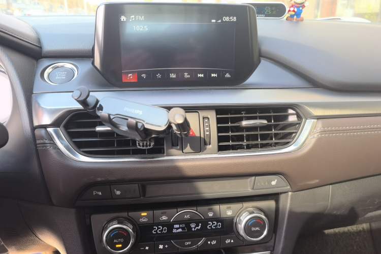 Used Mazda Atenza 2017 2.5L Sky Blue Supreme Edition Audio And AC Panel