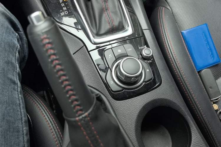 Used Mazda 3 Axela 2014 Sedan 2.0L Automatic Sport Model
