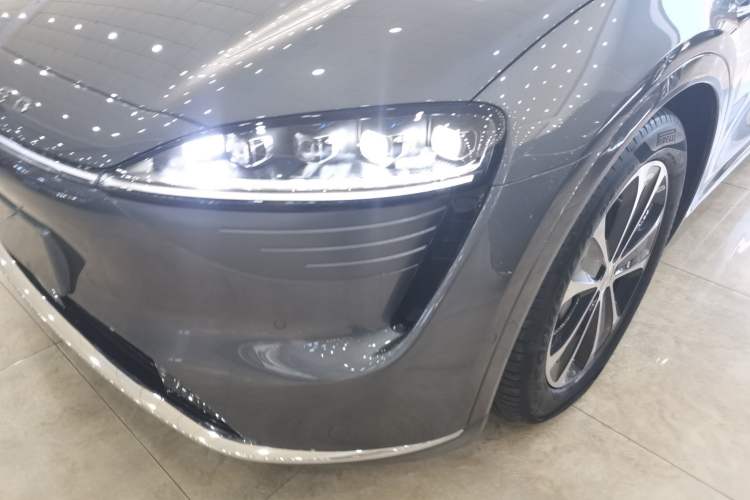 Used Hima Luxeed R7 2025 Range-Extended Version 251 km Max
