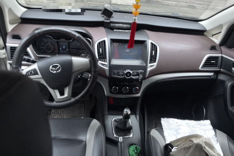 Used HYOSOW H3 2015 1.5L manual Comfort trim level
