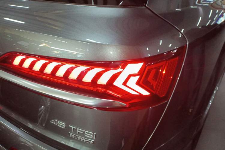 Used Audi Q7 2021 45 TFSI quattro S line Sport model