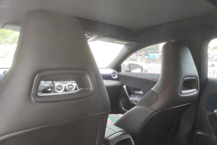 Used Mercedes-Benz CLA 2022-Year Updated CLA 200
