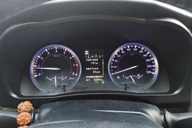 Used Toyota Highlander 2018 2.0T Four-Wheel Drive Luxury Edition 7 Seats China V Emission Standard