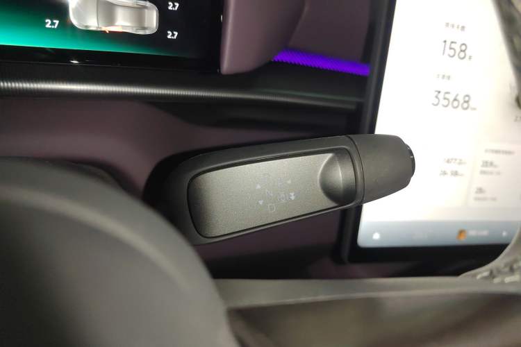 Used XPeng P7 2025 Model—750 All-Wheel-Drive High-Performance Ultra