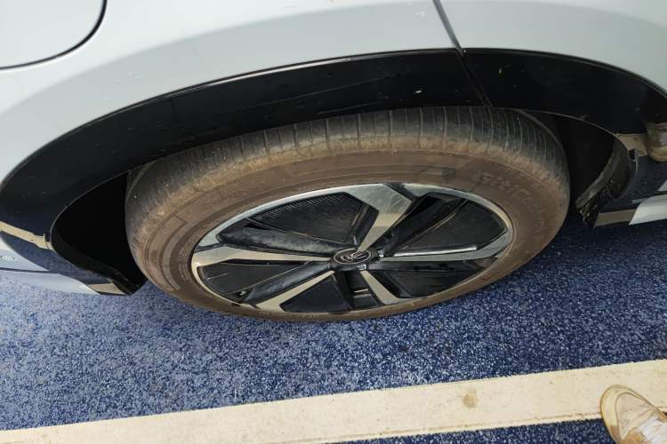 Used BYD Song L EV 2025 Intelligent Driving Version 662 km LiDAR Excellence Edition
