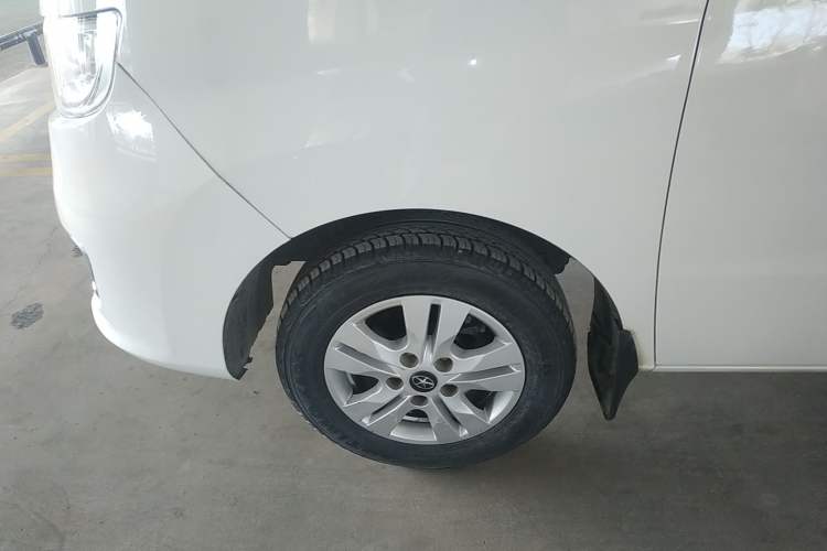 Used JAC Refine M3 2016 IKEA Edition 1.6L Luxury Smart Model