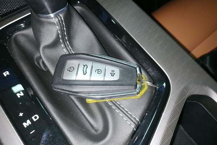 Used Geely Auto Emgrand 2025 4th Generation 1.5L CVT Flagship Version
