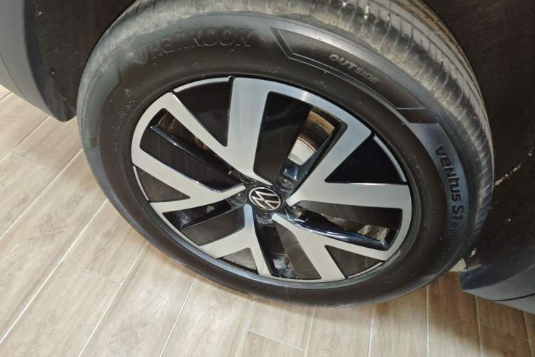 Used Volkswagen Tayron 2025 Zhongxiang Version 300TSI Right Rear Wheel Hub