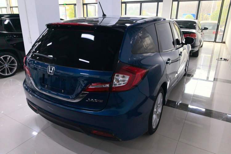 Used Honda Jade 2016 1.8L Automatic Comfort Elite Version 5 Seats
