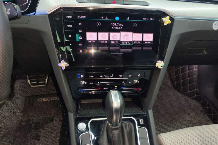 Used Volkswagen Magotan 2023 2 Million Units Commemorative Edition 330TSI DSG Luxury Version Audio And AC Panel