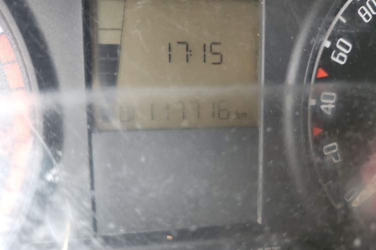 Used Skoda Fabia 2011 1.4L Manual Crystal Edition Odometer Close Up