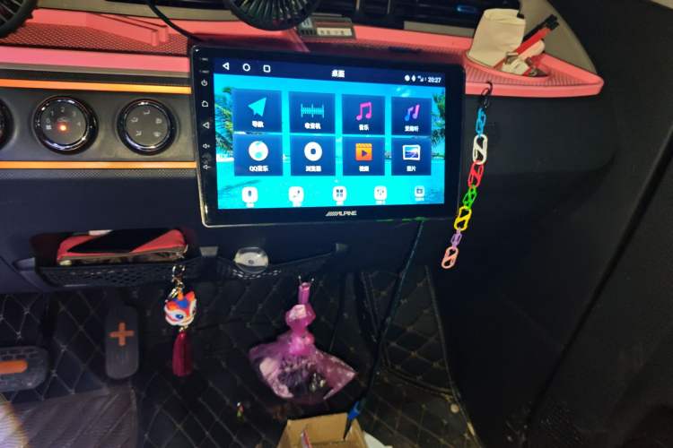 Used Wuling Hongguang MINIEV 2020 Enjoyment Model Lithium Iron Phosphate Audio And AC Panel