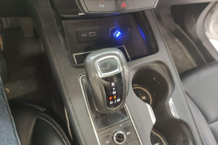 Used Cadillac XT4 2018 28T Two-Wheel Drive Tech Version
