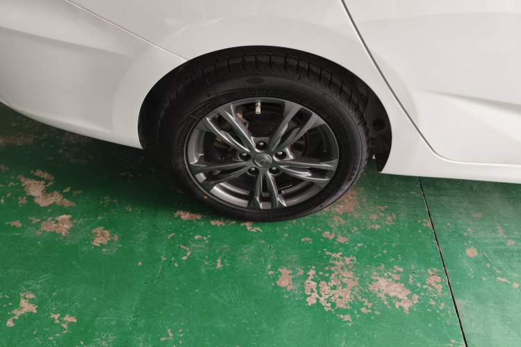 Used CHANGAN Eado DT 2019 1.6L Manual Comfort Model China VI Standard Right Rear Wheel Hub