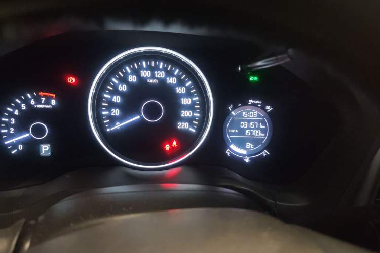 Used Honda Vezel 2019 1.5L CVT Luxury Model China VI Odometer Close Up