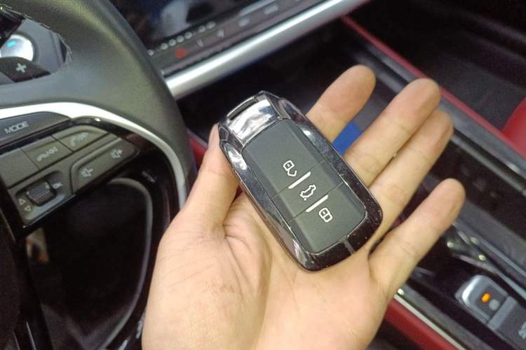 Used Dongfeng Aeolus Yixuan MAX 2021 1.5T Ultra-Stylish Trendsetter Edition
