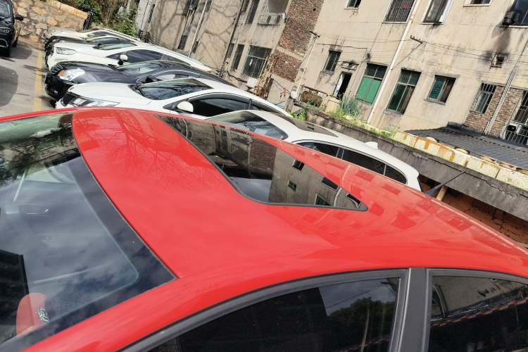 Used Volkswagen Polo 2016 1.6L Automatic Comfort Model Roof