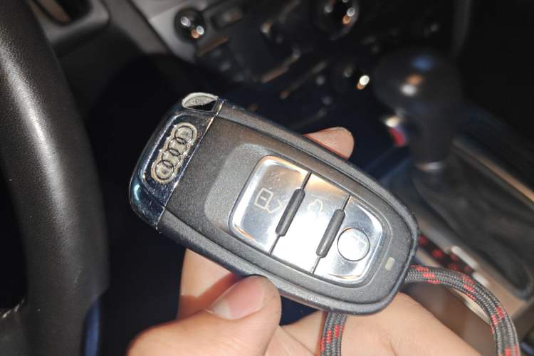 Used Audi A4L 2011 2.0 TFSI Comfort Model