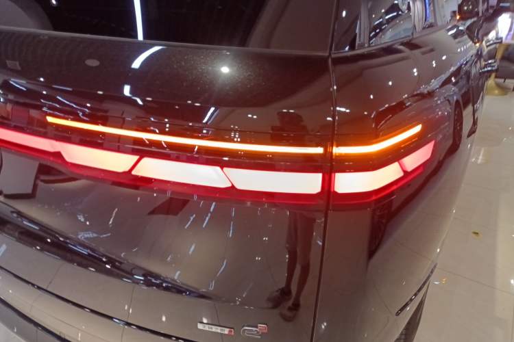 Used Denza N9 2025 Flagship Model