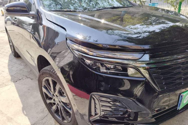 Used Chevrolet Equinox 2023 Mild Hybrid 2.0T RS All-Wheel-Drive Smart Guardian Edition Right Front Headlight