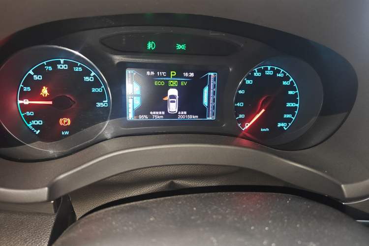 Used BYD Song New Energy 2017 Song DM 1.5TID All-Wheel Drive Luxury Model
