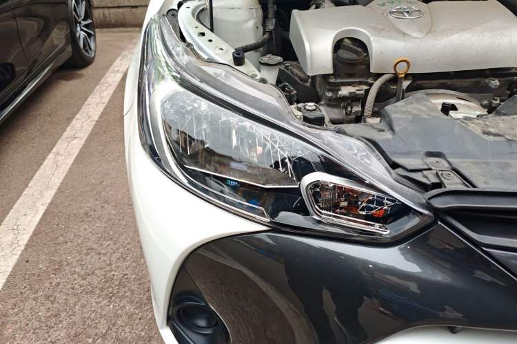 Used Toyota YARiS L Zhi Xuan 2020 1.5L CVT Leading Edition Right Front Headlight