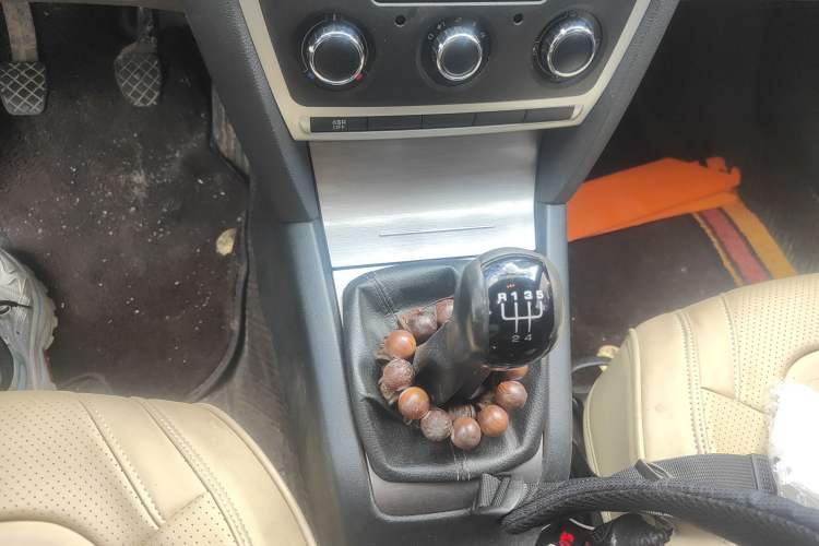 Used Skoda Octavia 2013 1.6L Manual Eado Edition
