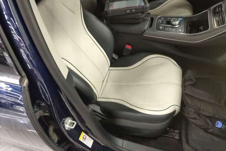 Used BYD Destroyer 05 2024 HONOR Edition DM-i 55KM Luxury Model
