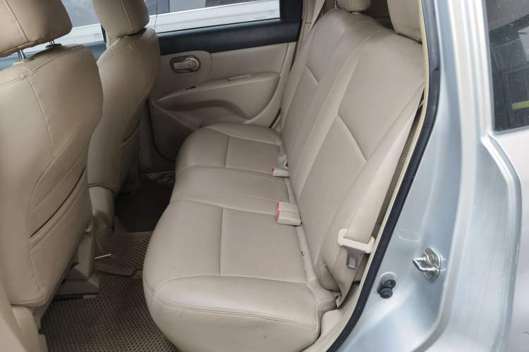Used Nissan Livina 2013 1.6XE Manual Comfort Edition Left Rear Seat