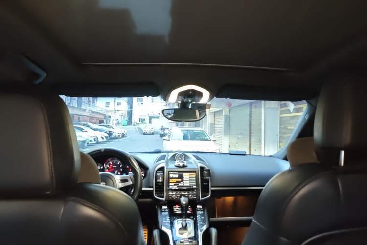 Used Porsche Cayenne 2014 Cayenne Platinum Edition 3.0T
