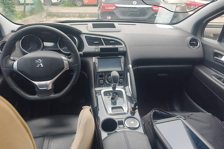 Used Peugeot 3008 2015 2.0L Automatic Trend Edition
