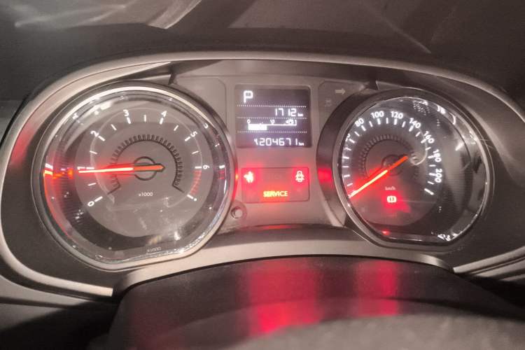 Used Citroen C3-XR 2015 1.6L Automatic Pioneer Model Odometer Close Up