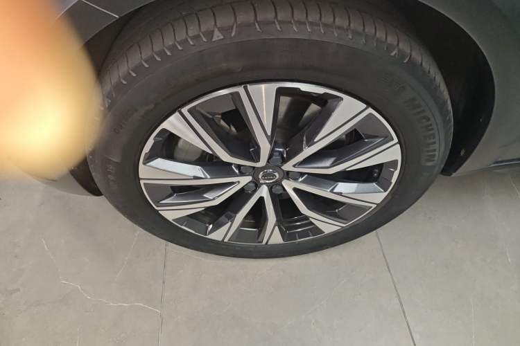 Used Volvo V90 2022 Cross Country B5 AWD Smart Range Edition