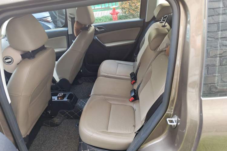 Used Skoda Yeti 2014 1.6L Manual Colorful Edition Left Rear Seat