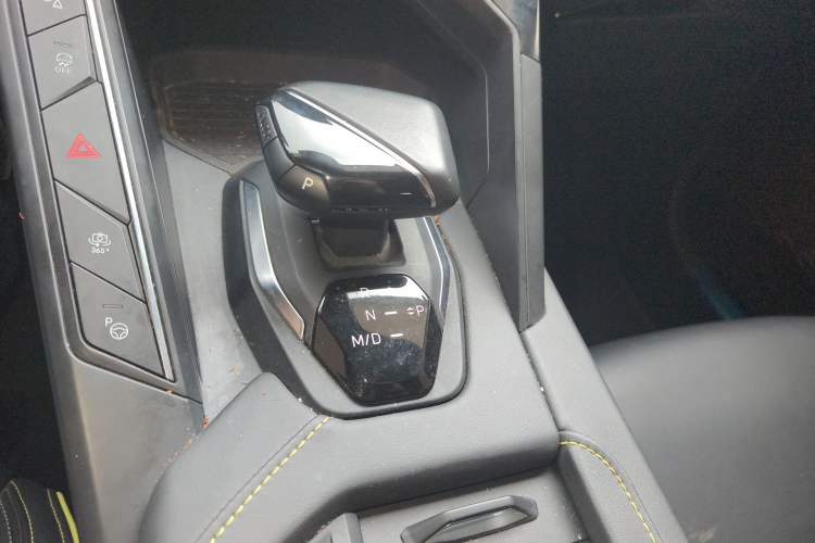 Used Lynk & Co 06 2023 Remix 1.5T Hero
