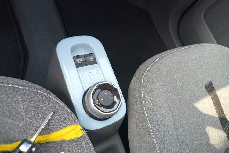 Used Geely Galaxy Panda 2023 Panda Mini 200km Endurance Bear
