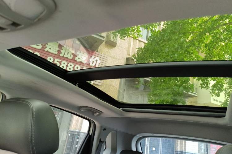 Used BAIC Senova X65 2015 2.0T Automatic Elite Model
