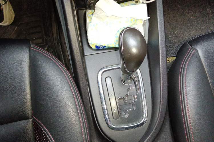 Used CHANGAN CS35 2016 1.6L Automatic Luxury Model China V Standard
