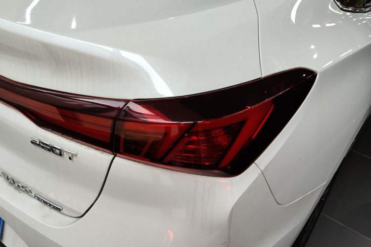 Used Changan Eado 2023 Changan Edition PLUS Blue Whale NE 1.4T GDI DCT Prestige Version
