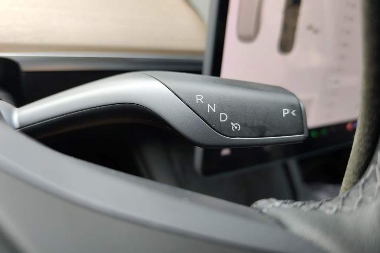 Used Tesla Model Y 2021 Standard Range Rear-Wheel Drive Version
