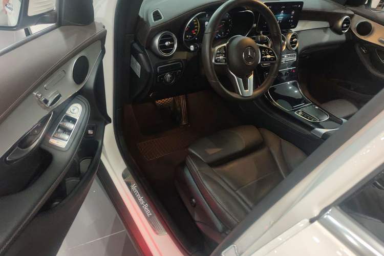 Used Mercedes-Benz GLC 2020 Facelifted GLC 260 L 4MATIC Dynamic Edition
