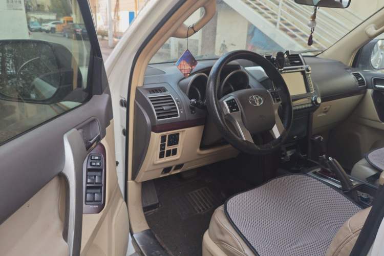 Used Toyota Prado 2013 2.7L Automatic Parallel Import Driver Seat
