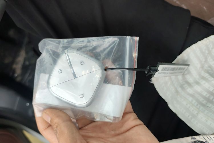 Used Wuling Bingo S 2025 Model 325km Deluxe Edition Vehicle Key