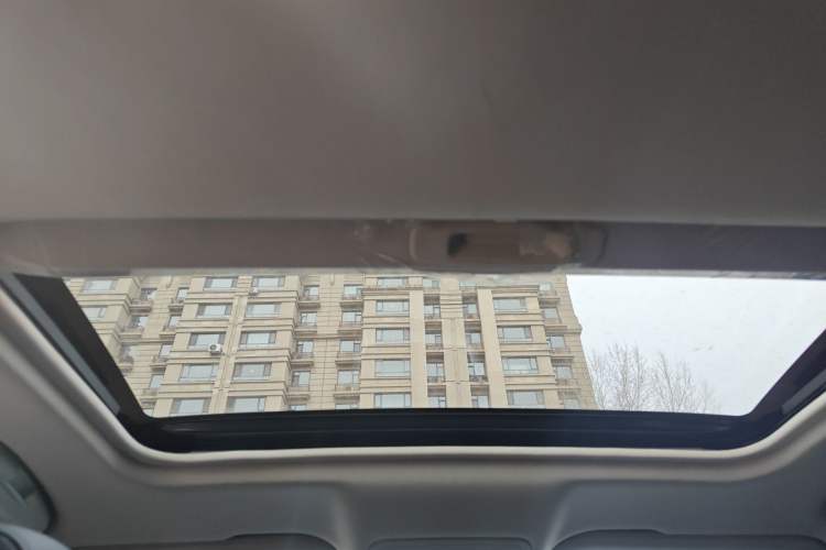 Used Hongqi H5 2022 Classic Model Facelift 1.5T DCT Qiyun Edition Headliner