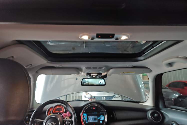 Used MINI MINI 2016 1.2T ONE Pioneer Edition Five-Door Version
